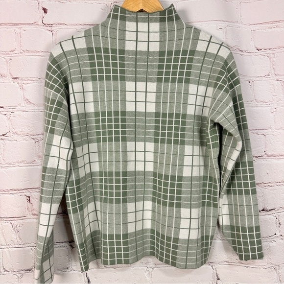 Tahari Sweaters - Tahari Womens Sweater Medium Mock Neck Turtleneck Plaid Grannycore Grandma green